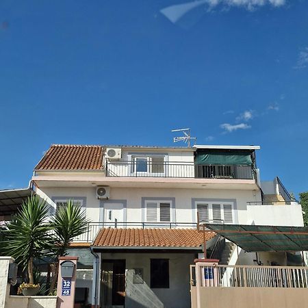 Apartmani Mare Шибеник Экстерьер фото