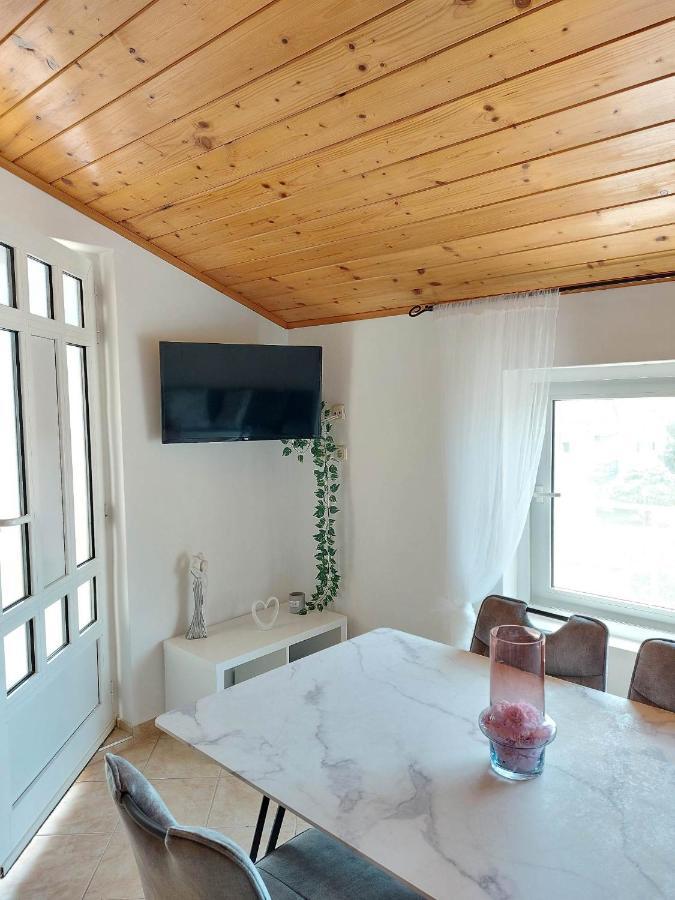 Apartmani Mare Шибеник Экстерьер фото